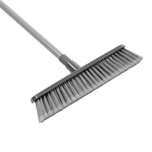 Outdoor Broom with 1.3m Handle - Image 4