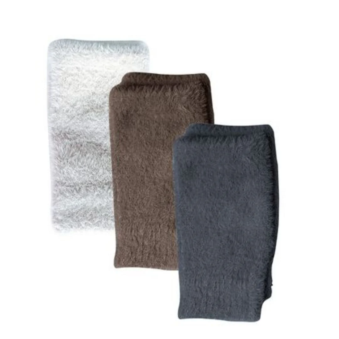 Women’s Plush Knit Fingerless Gloves - Image 3